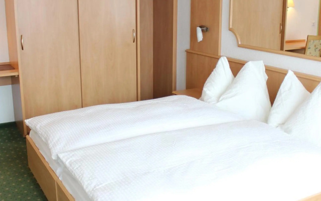 Eden – Guest Rooms – Saas Grund