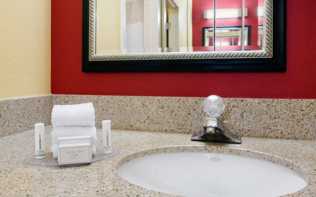 Courtyard by Marriott Greensboro