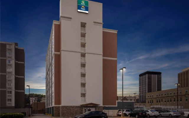 Suburban Studios Charleston - Civic Center