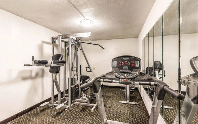 Comfort Inn and Suites Pittsburg