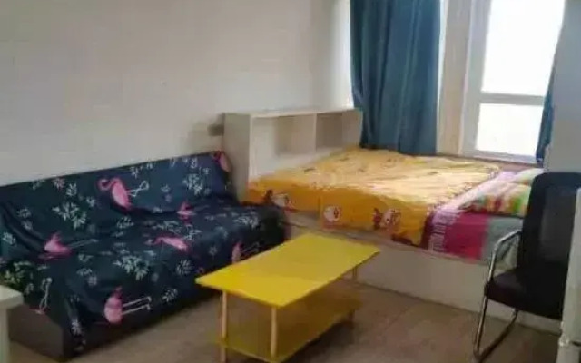 Lakefront Rizu Apartment