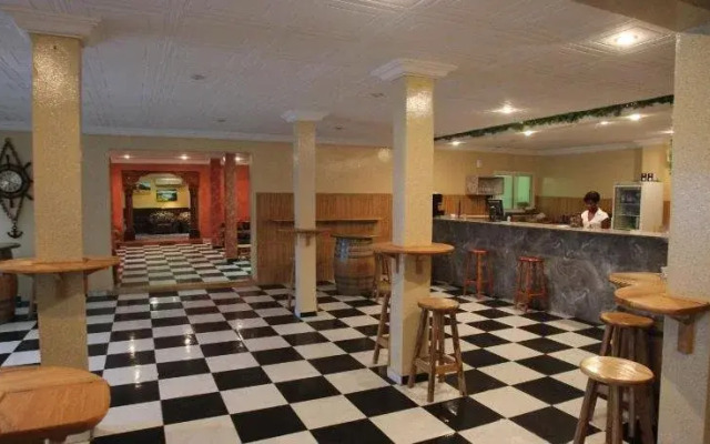 Hotel Emira