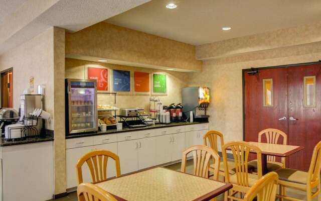 Comfort Inn & Suites