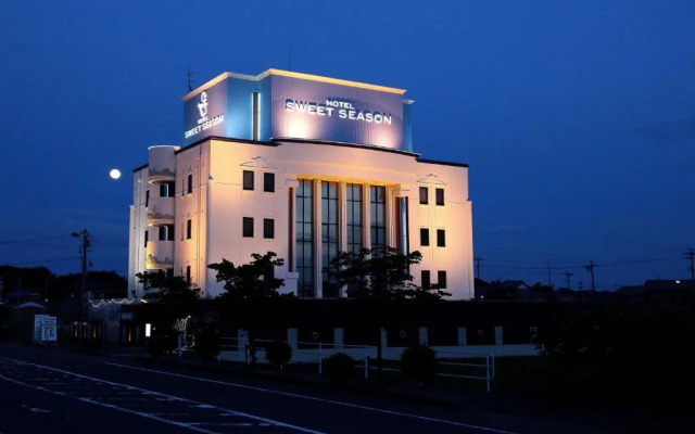Hotel Sweet Season-L