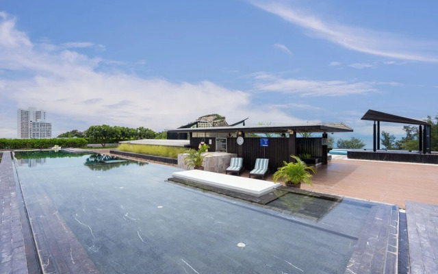 Beachside Chic Coastal Hideaway