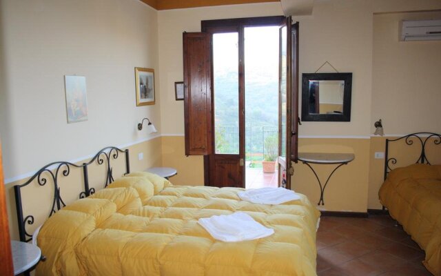 Le Rocche - Guest House