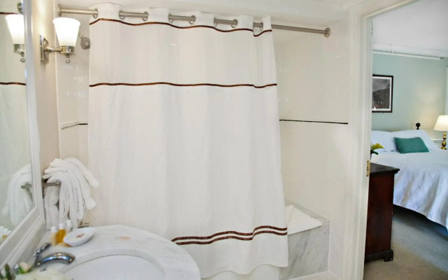 Concord's Colonial Inn