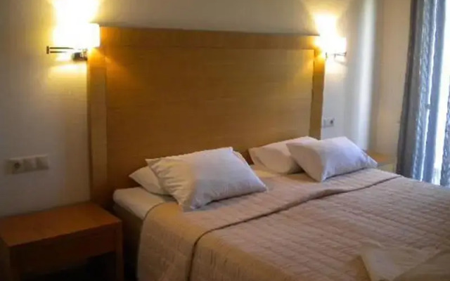 Creteco Hotel & Suites