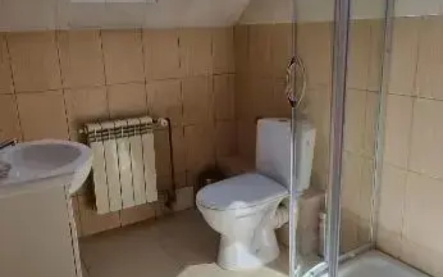 Prywatny pokój z kuchnią i łazienką