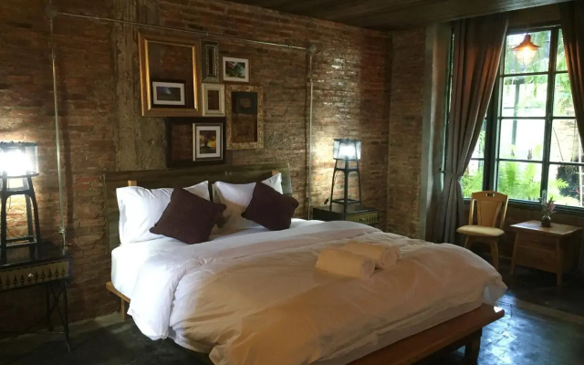 PX122 DBest HOTEL