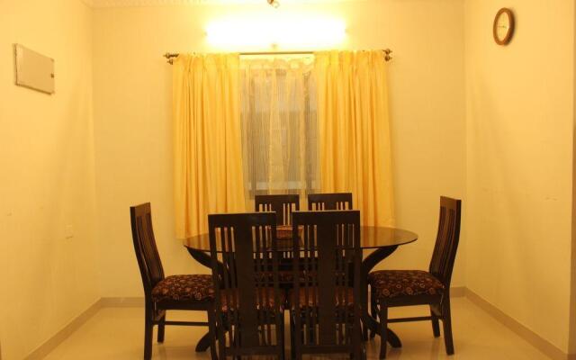 OYO 6475 1 BHK near SinQ Club