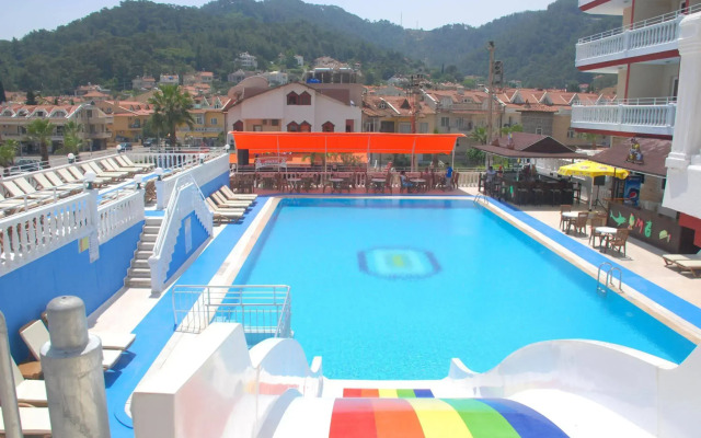 Mustis Royal Plaza Hotel