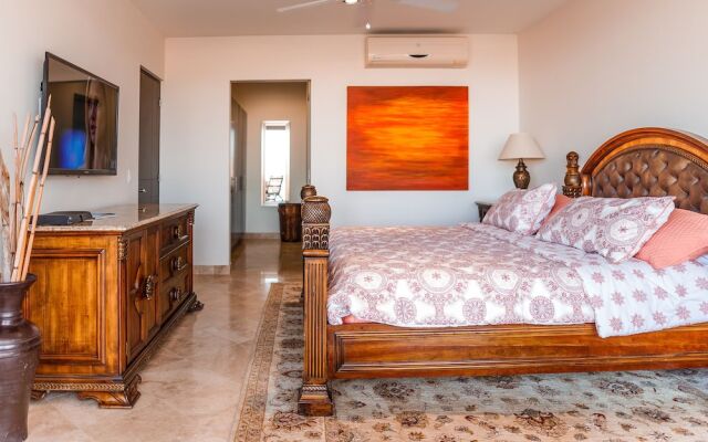 Cascadas de Pedregal Cascadas 405 - 2 Br condo