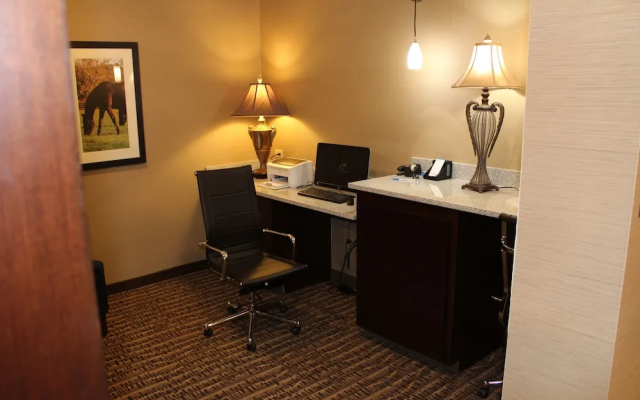 Country Inn & Suites By Carlson,Wilder, KY