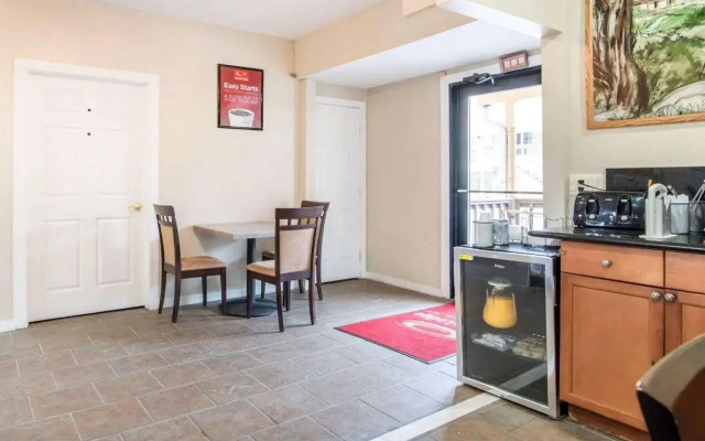 Econo Lodge New Paltz