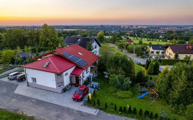 Pokoje Pod Dębowcem