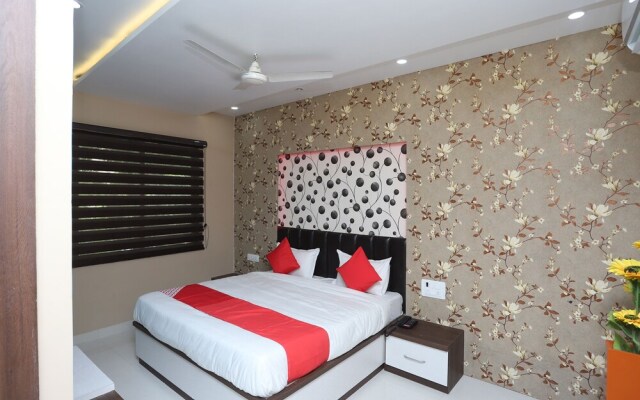 Ashrit Suites by OYO Rooms