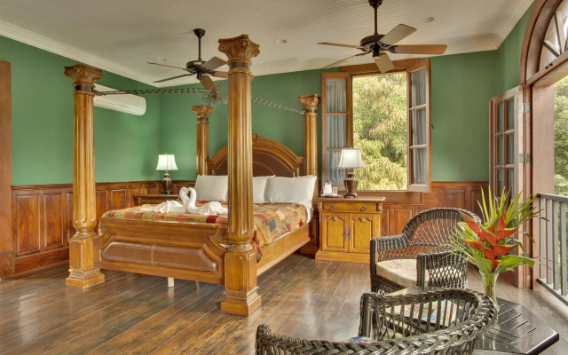 Mahogany Hall Boutique Resort