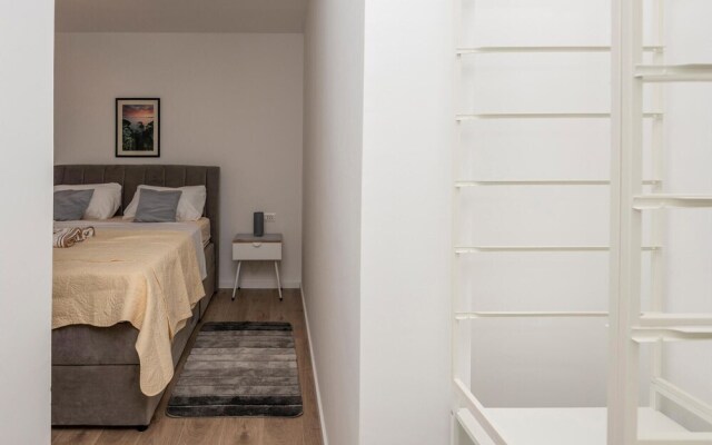 Beautiful Home in Baska Voda With Wifi and 2 Bedrooms