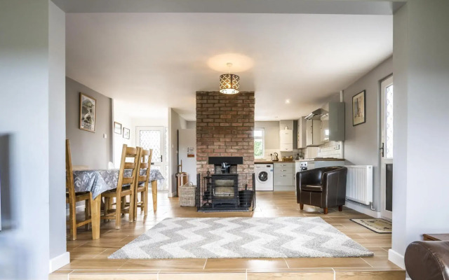 Little Hill - 3 Bedroom Bungalow - Wisemans Bridge