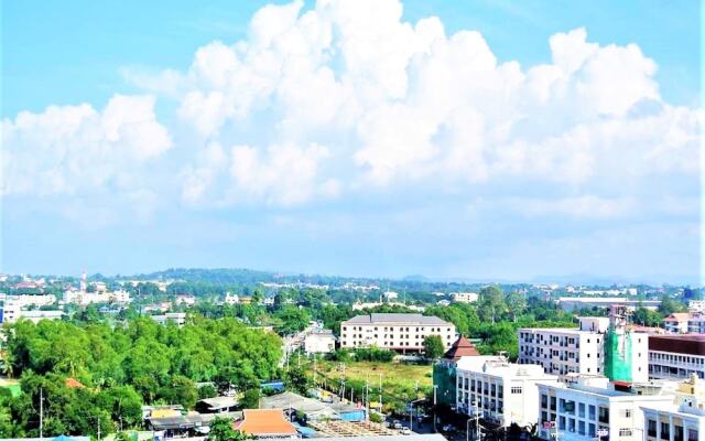 700 Meters to Jomtien Beach 8 Mins - Pattaya City