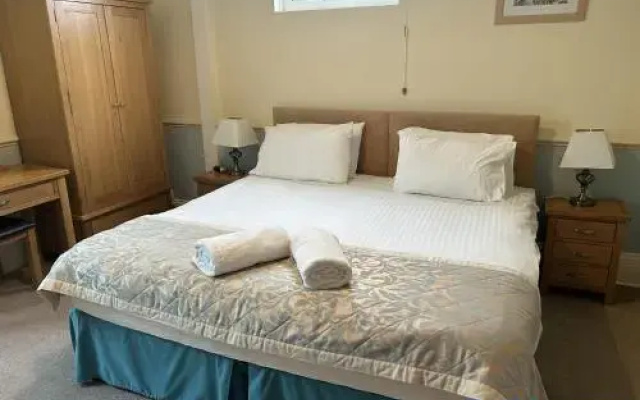 Harbour Lights Guest House