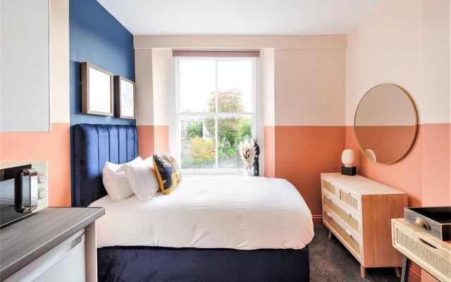 Your Apartment Clifton House