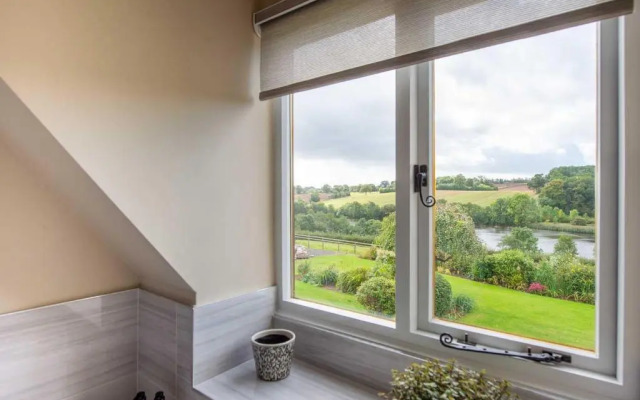 The Dinney Bed and Breakfast