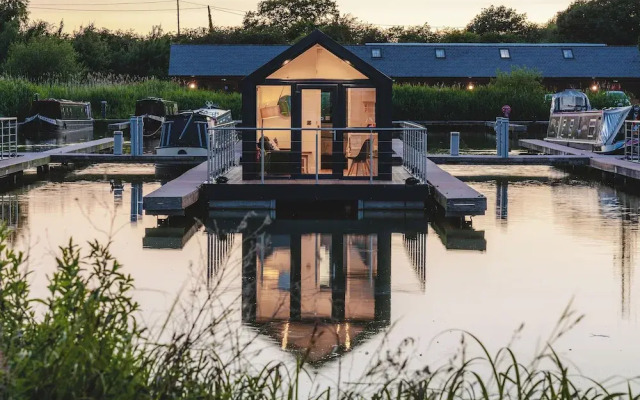 Tattenhall Marina