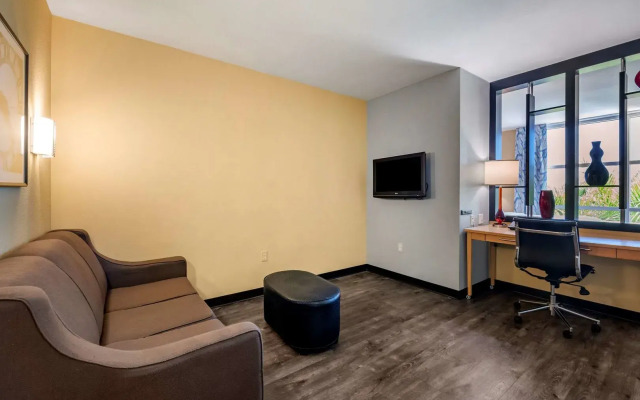Cambria Hotel Ft Lauderdale, Airport South & Cruise Port
