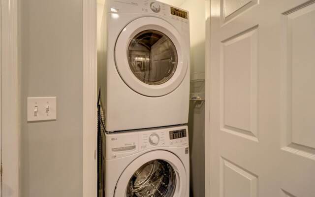 Sterling Reef 1602B by BlueSwell