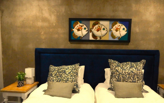 Longtom Farm Guesthouse