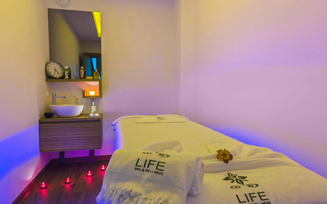 Poseidon Hotel - Adults Only