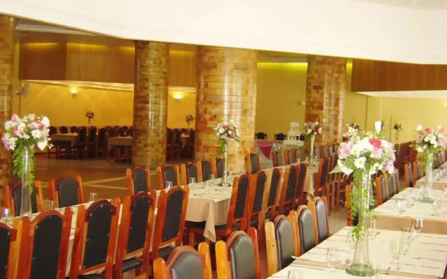Hara Palace Hotel