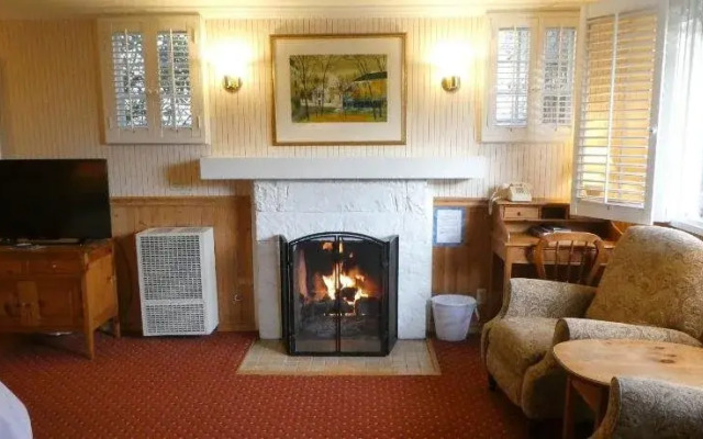 Carmel Fireplace Inn