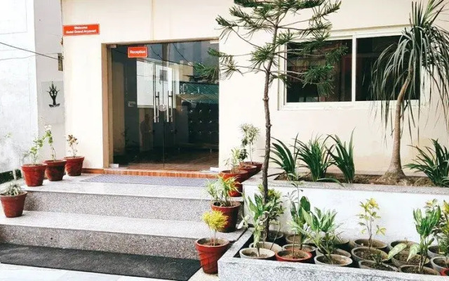 Se Hotel Grand Aryavart