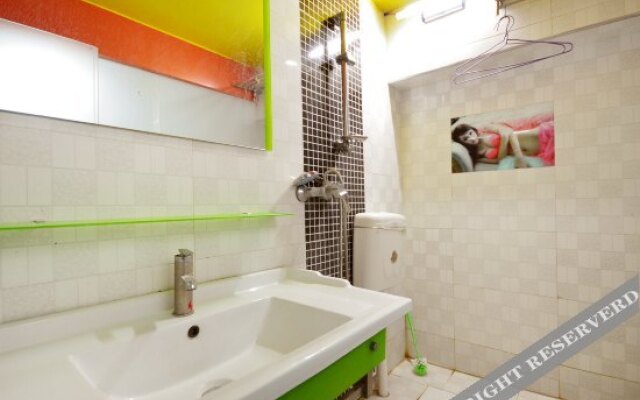 Yaozhong Hostel