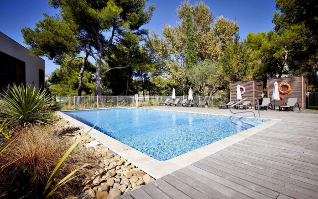 Holiday Inn Express Marseille Airport by IHG