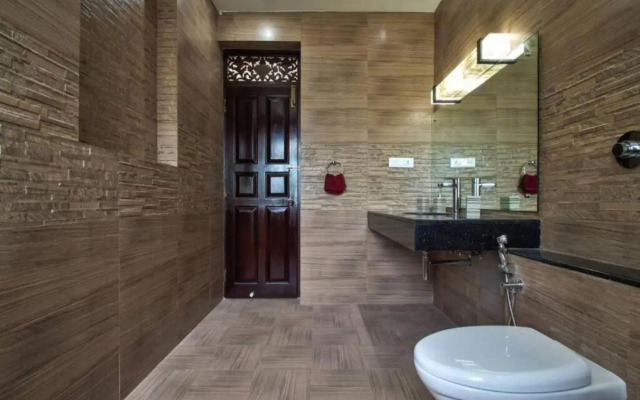 10BHK Super Luxury Villa with Private Pool