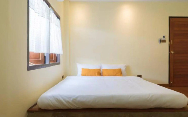 Manon Sleep Eat Drink