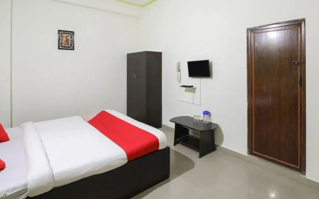 OYO 9333 Kaaranji Residency