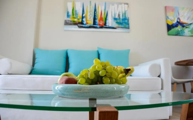 Hatzoudis Luxury Suites