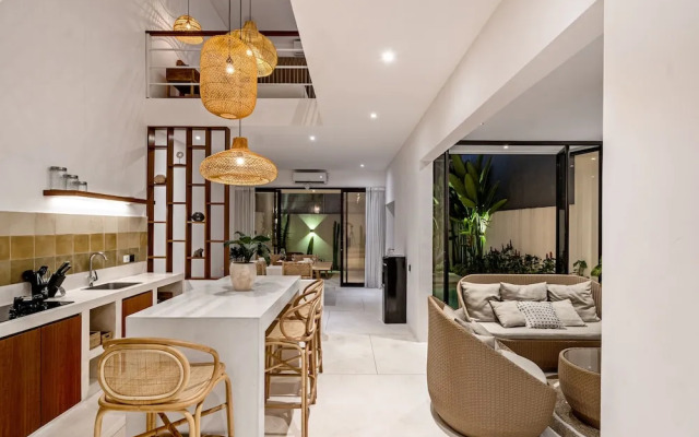 Besso Villa by Betterplace