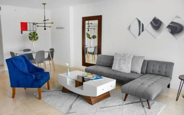 Seacoast Suites on Miami Beach