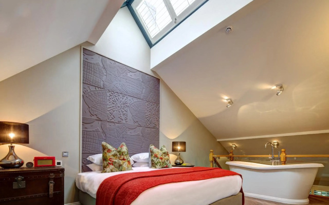 Oddfellows Chester Hotel and Apartments