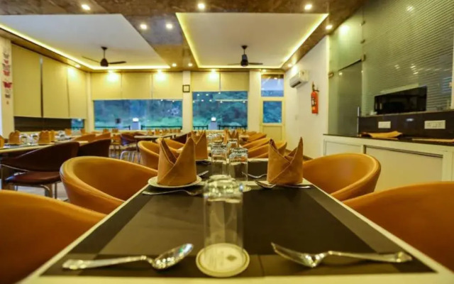 Ezzenza Mahayana Resort & Spa
