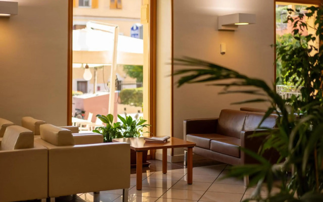 Hotel Careni Villa Italia