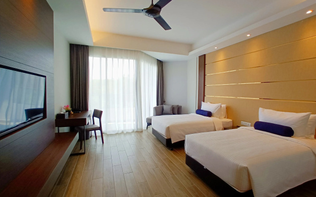 Pacific Regency Beach Resort Port Dickson - photo 3
