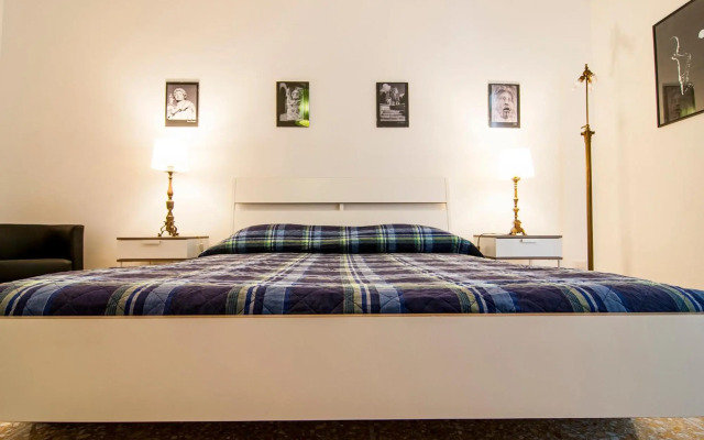 Vatican Museums Roomy Apartment