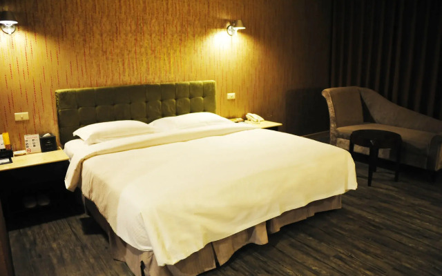 The Riverside Hotel & Motel